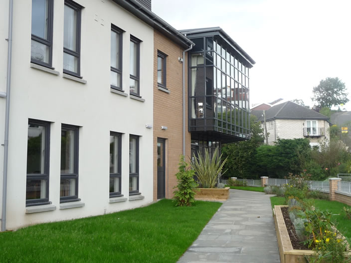 cantilever lounge over main entrance